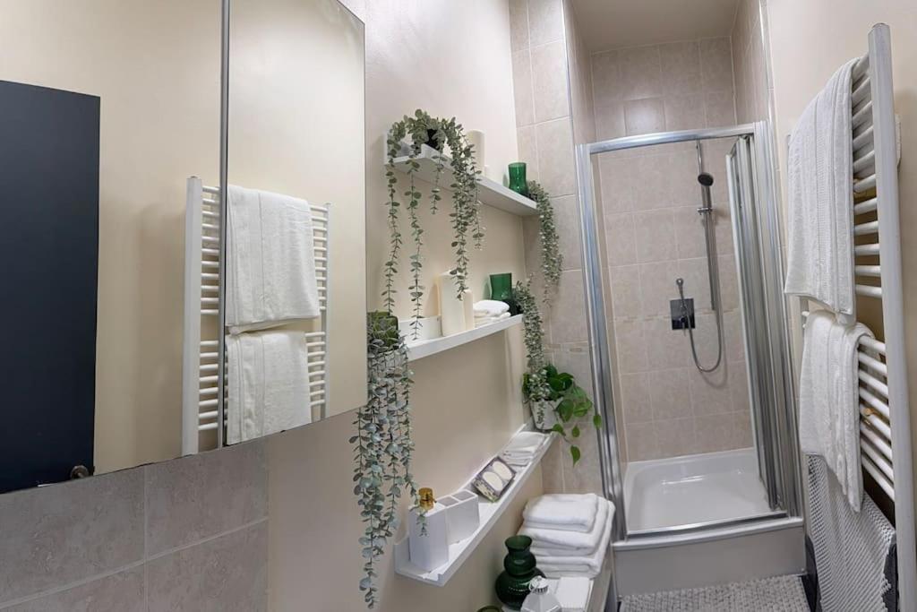 Luxury 3br In Apartment